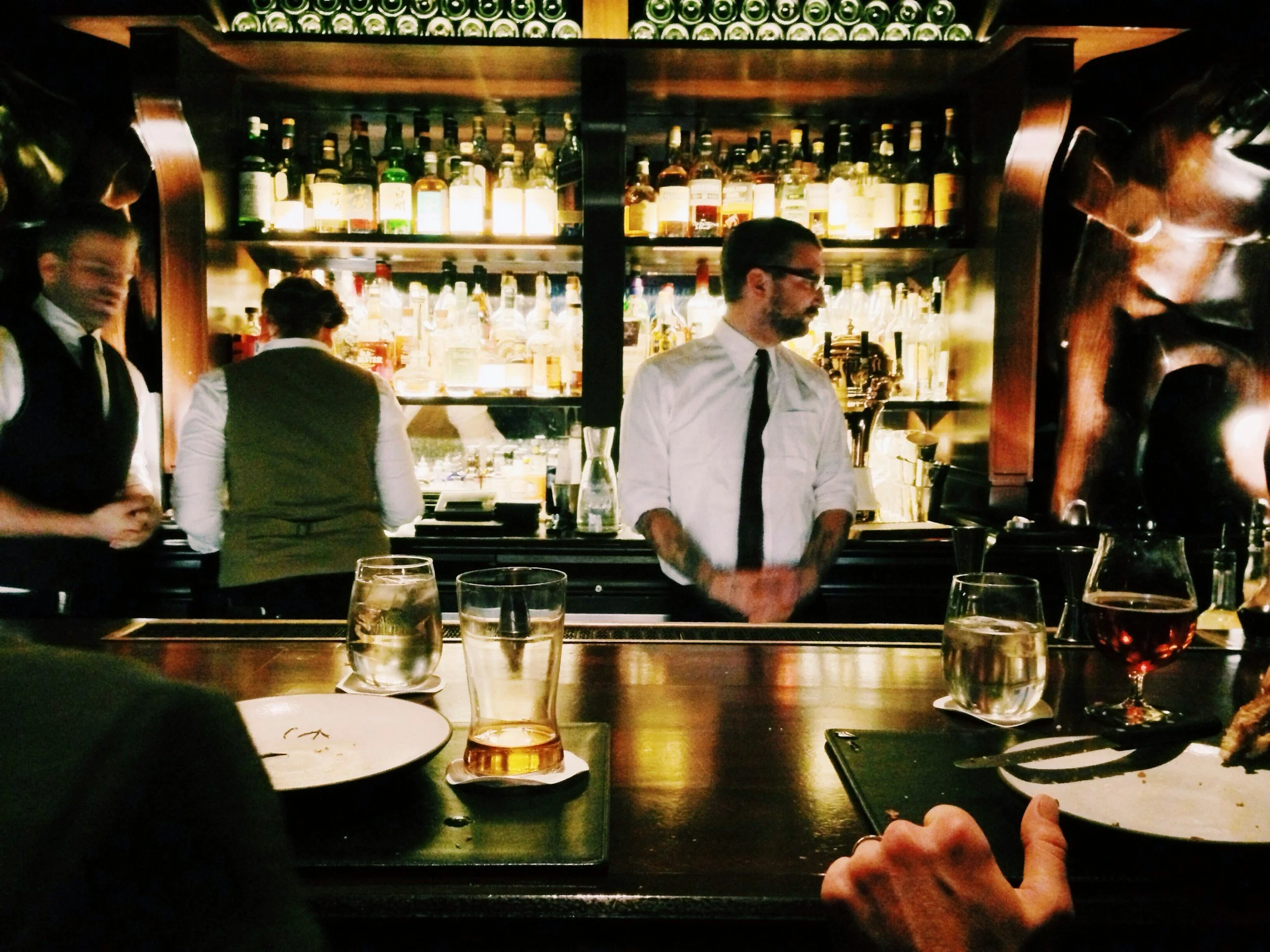 emploi barman montreal - postes de bartender et barmaid dans les bars et restaurants
